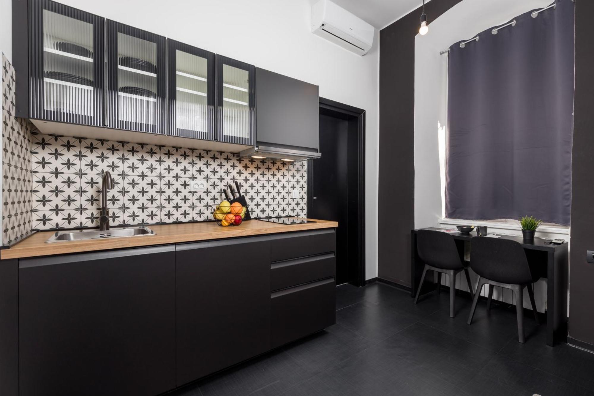 Apartments & Rooms One World Rijeka Exterior foto